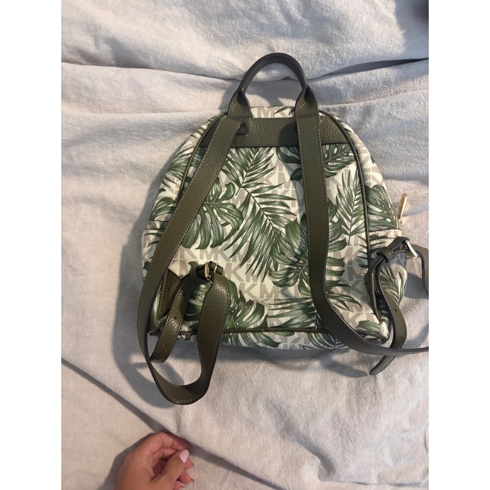 Michael Kors Abbey Medium Backpack Palm Leaf Signature Vanilla Olive 35T8GAYB2B - Picture 3 of 8